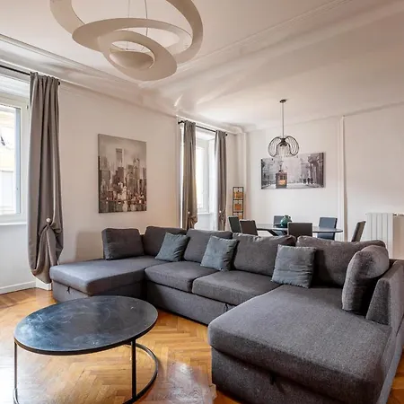 Exclusive 3 Bedrooms Apartment In Brera-3